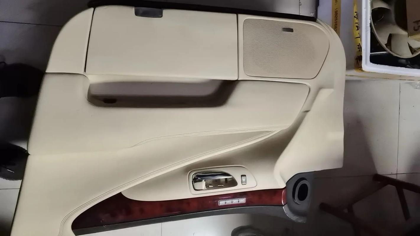 雷克薩斯LS460拆車件解析 車門內飾板與B柱飾板的選購與應用